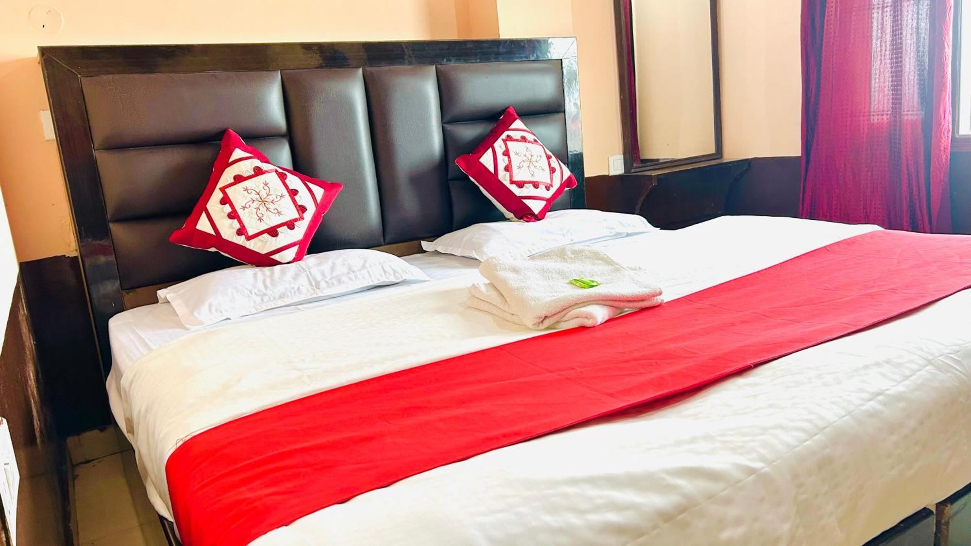 Hanu Vatika The Family Choice Shimla Bagian luar foto